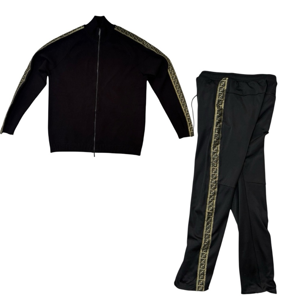 Fendi Set
Pants size /‎ 48
Jacket size / 52